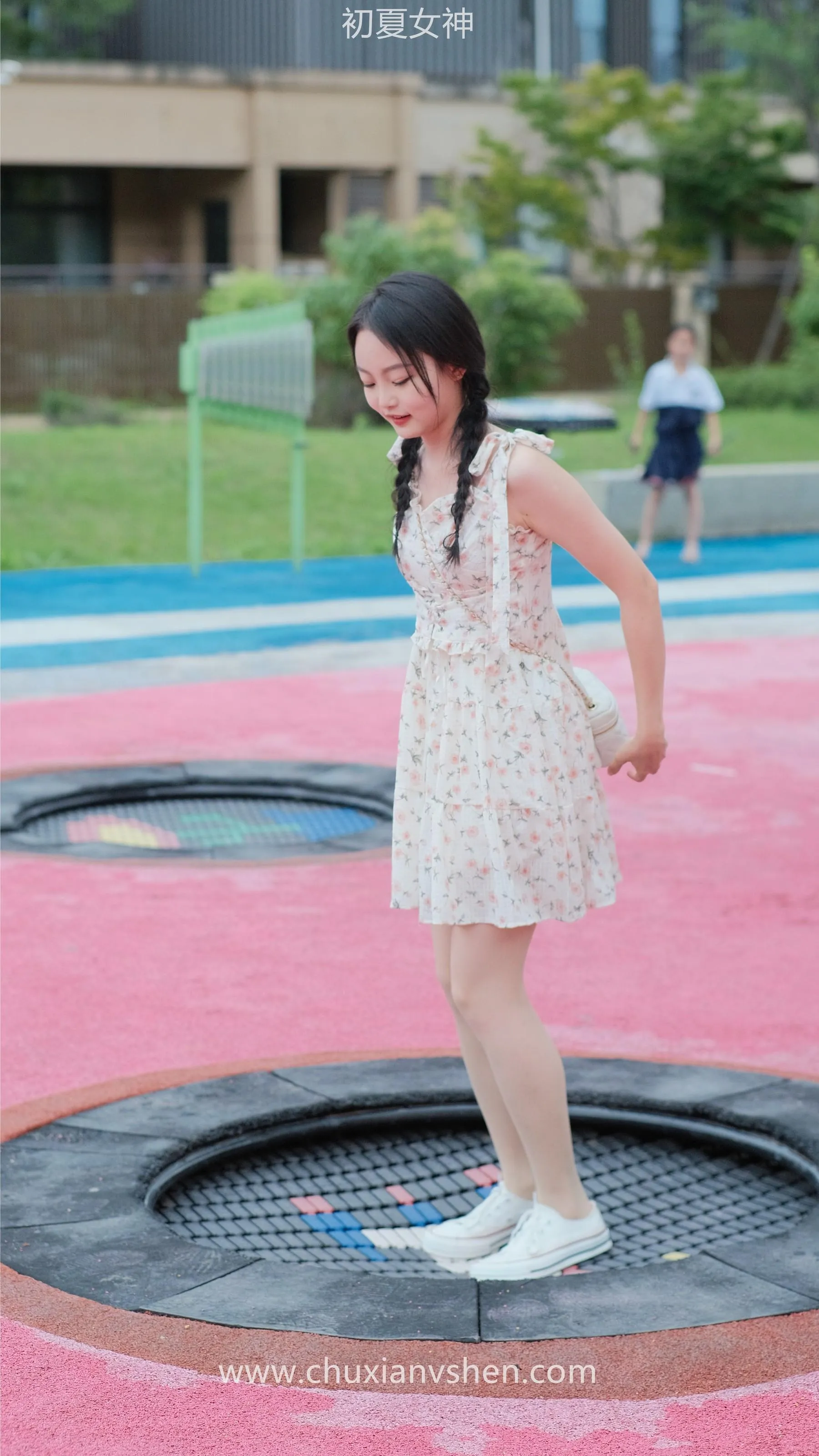 初夏女神 NO.050 双双 公园游玩 [221P]插图6